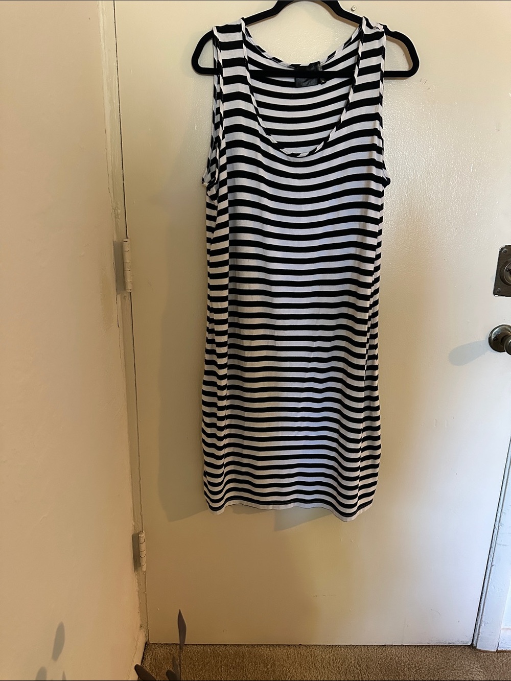 Vecceli Italy  Black and White Striped Women’s Dress